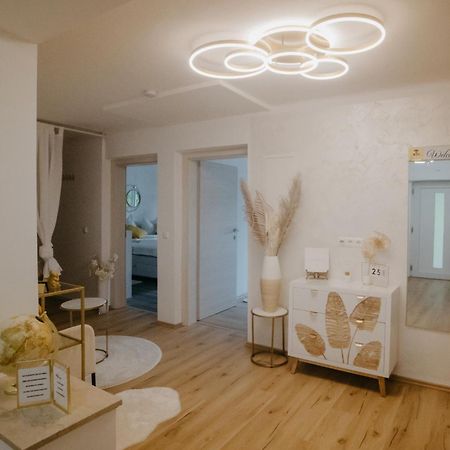 סאטנדורף Ferienwohnung De Luxe Kramer מראה חיצוני תמונה