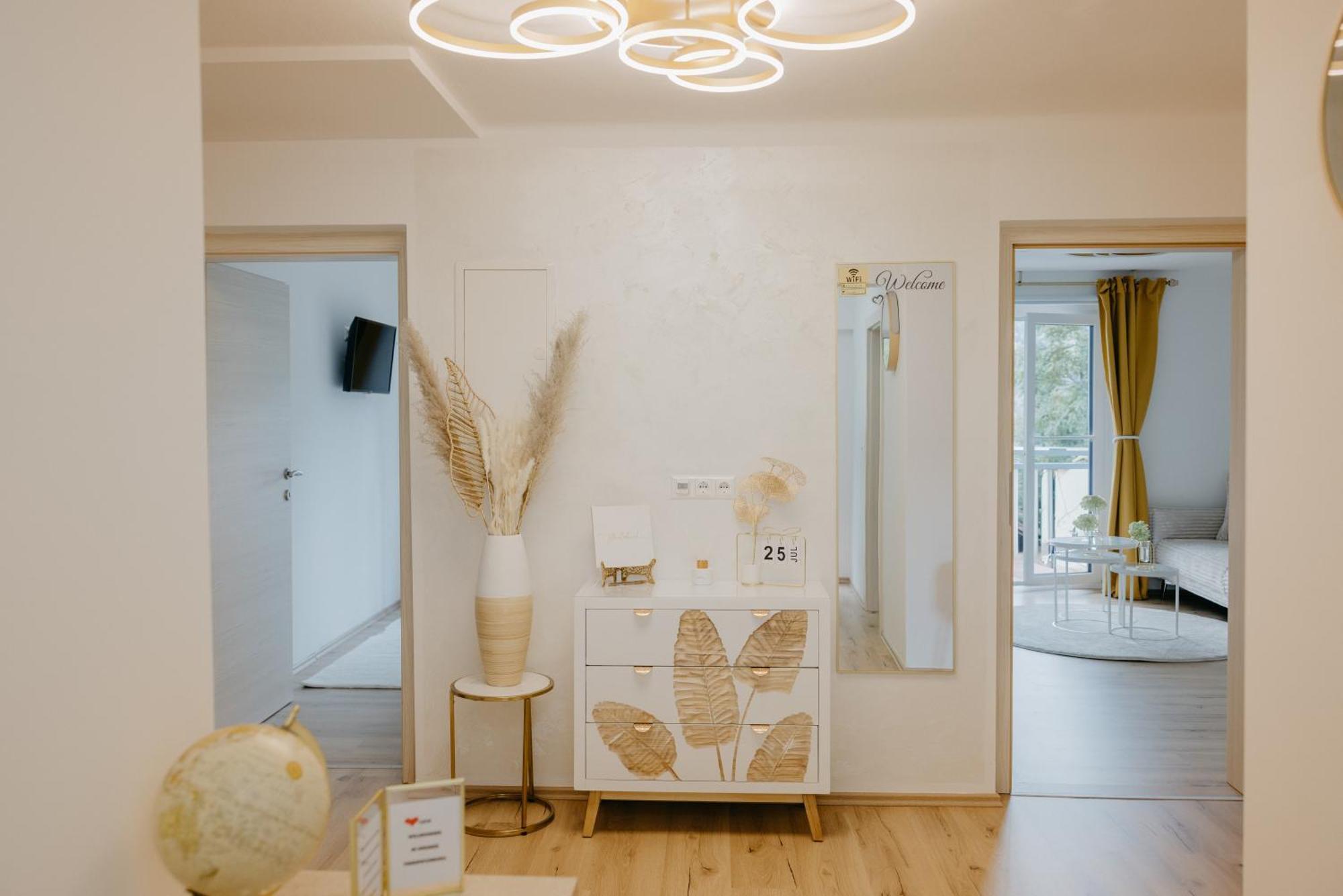 סאטנדורף Ferienwohnung De Luxe Kramer מראה חיצוני תמונה