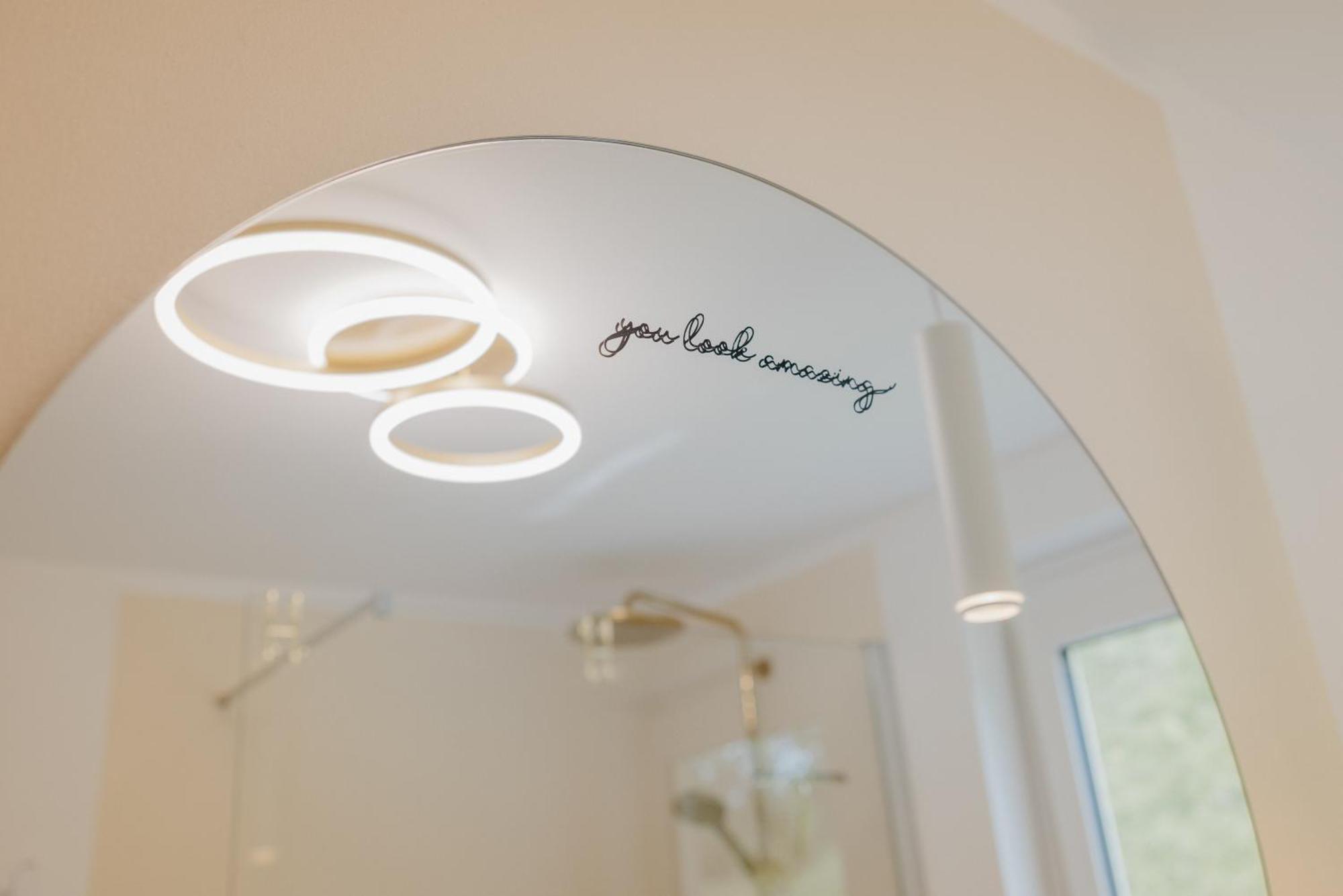 סאטנדורף Ferienwohnung De Luxe Kramer מראה חיצוני תמונה